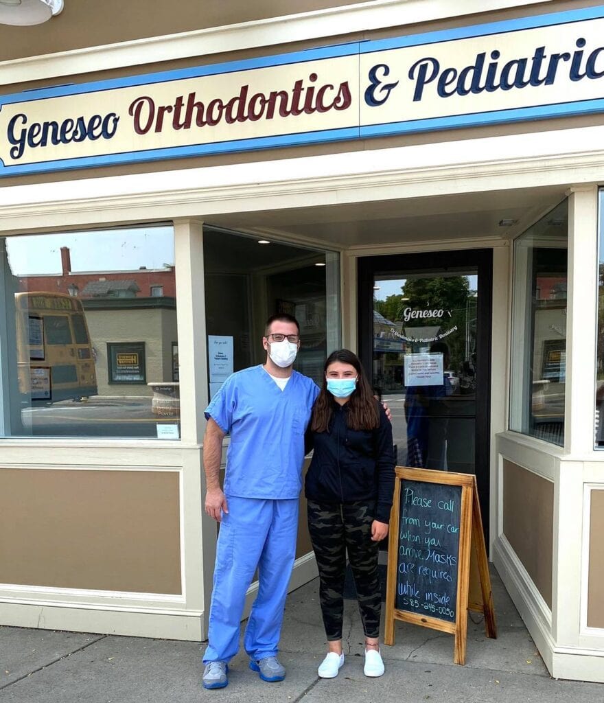 119577557_694031551191054_4295242461142220138_o-880x1024